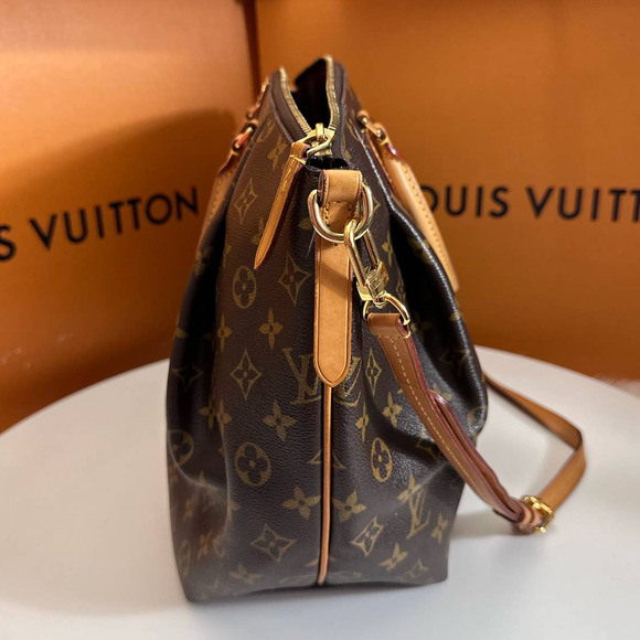 💎✨EXTRA EXTRA LARGE ✨💎 Louis Vuitton Monogram CROSSBODY - Picture 5 of 16